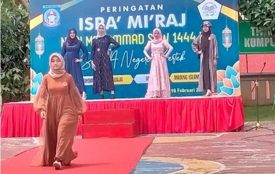 Isra&rsquo; Mi&rsquo;raj di SMAN 1 Kertek : &ldquo;Anak-Anak Jangan Tinggalkan Shalat!&rdquo;